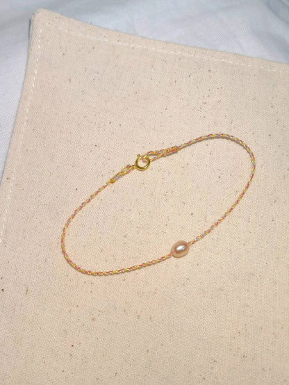 Dewlight Amber – Pearl and Shimmer Cord Bracelet