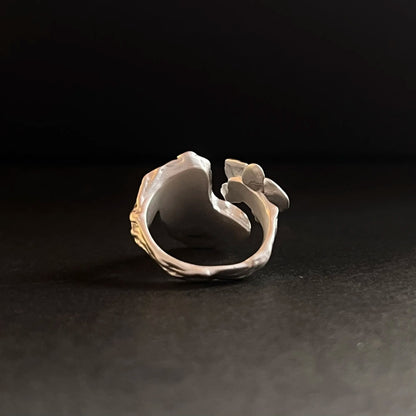 Broken Face Ring – Venus Orchid