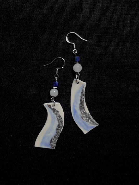 Embracing Arc Earrings - Mirroring Blue & White Lines