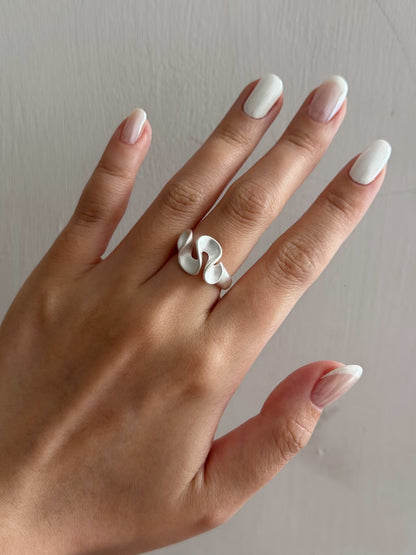 Eternal Ripple Silver Ring