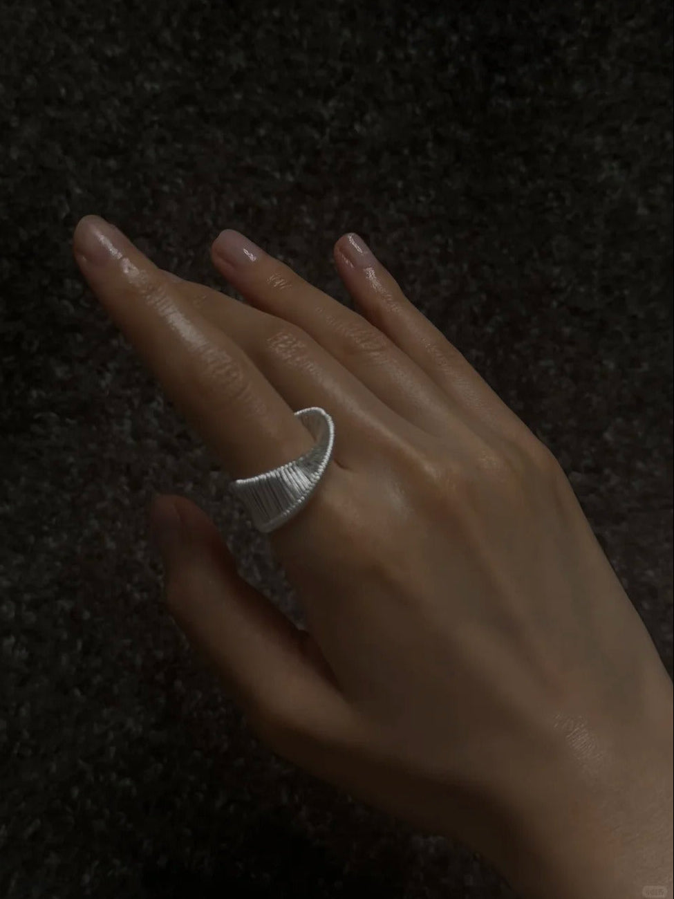 Flowing Arc Textured Ring