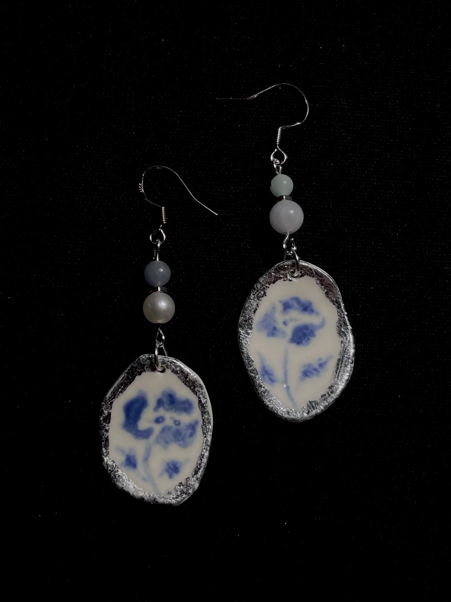 Halo Oval Earrings - Iridescent Edge Blue & White