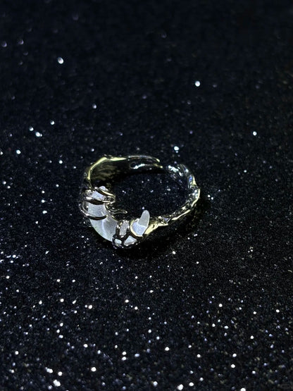 Moon in the Wave Ring