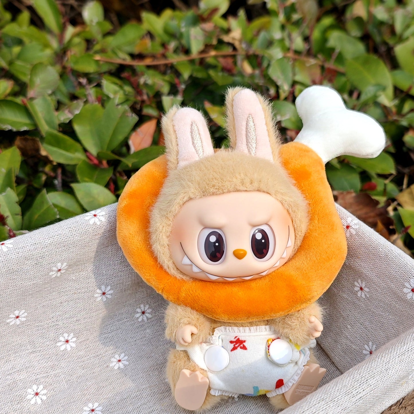 12-15cm Labubu clothes-Padded Bloomers + Roasted Drumstick Helmet
