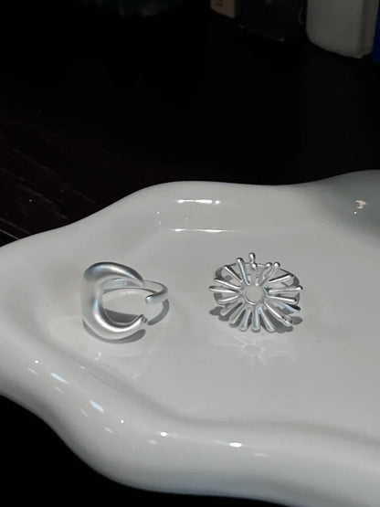 Soft Glow Silver Ring