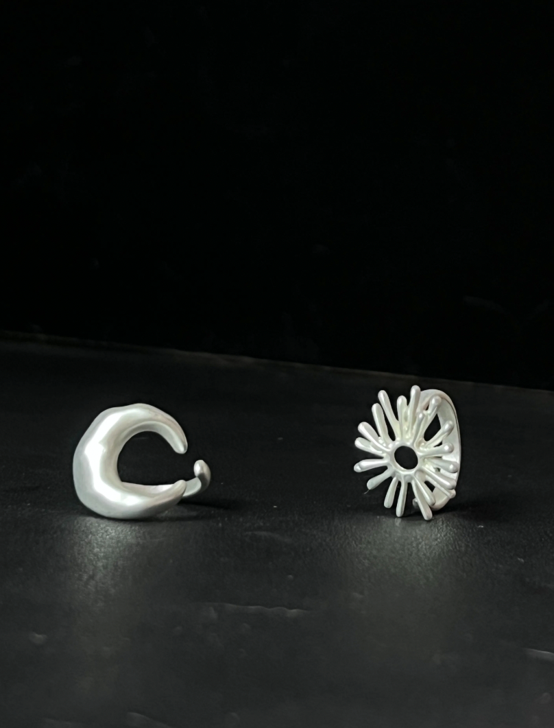 Soft Glow Silver Ring